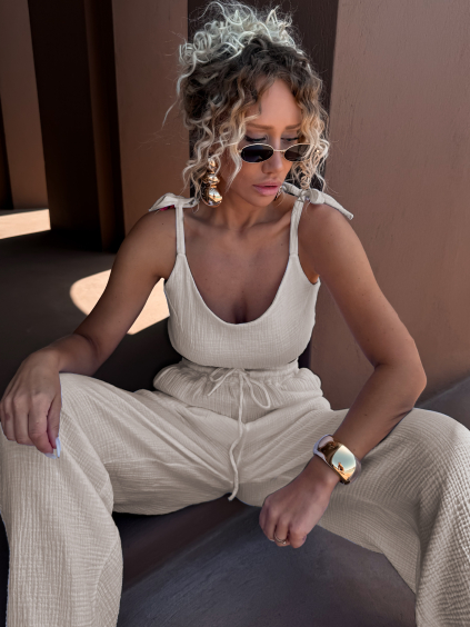 Béžový mušelínový top KOROTA na ramínka