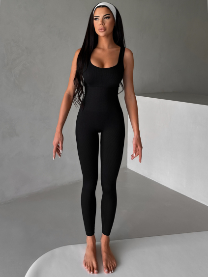 Černý tvarující sportovní overal YUSARI