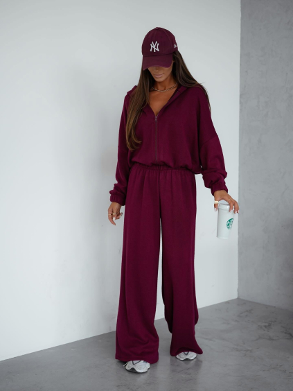 Vínová luxusní široká tepláková souprava MATHUA