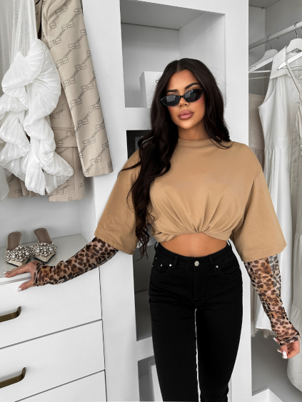 Hnědé tričko VIREYALA s leopardími rukávy