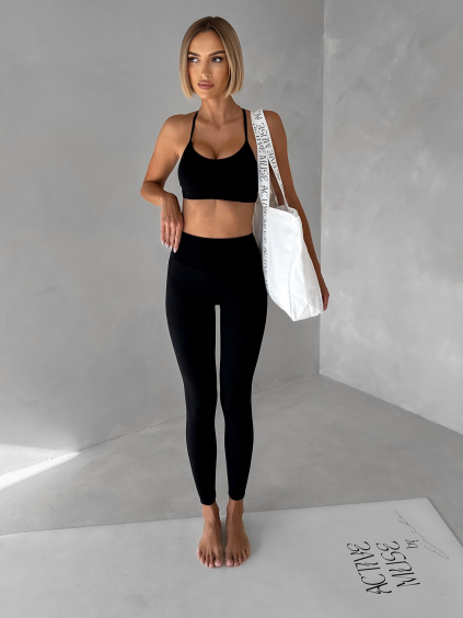 Černá sportovní elastická souprava OKULOTA