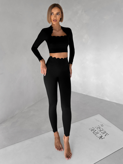 Černé sportovní vlnkované legíny OULUTO