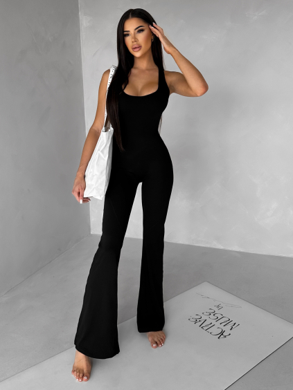 Černý tvarující sportovní overal WOLTERA