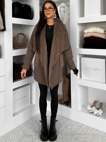 Hnědý kabát KARNELI s kožíškem