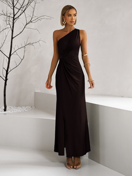 Tmavě hnědé společenské šaty FIAMMAR na jedno rameno