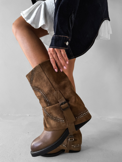 Hnědé kovbojské nízké kozačky MERYN s přezkou