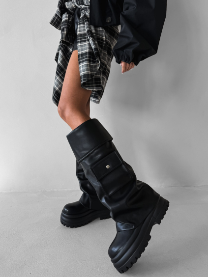 Černé stylové koženkové kozačky ELVIO na platformě
