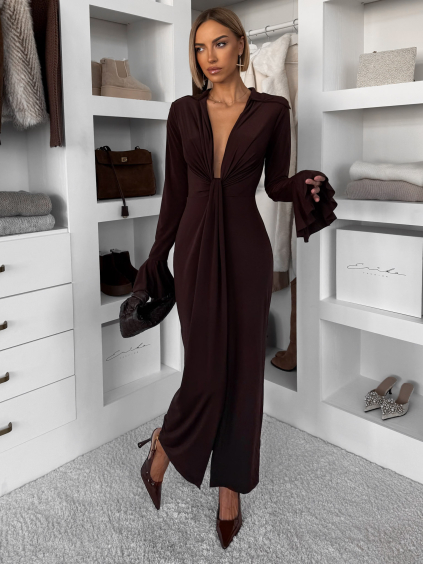 Hnědé dlouhé šaty OSTIVEN s hlubovým výstřihem