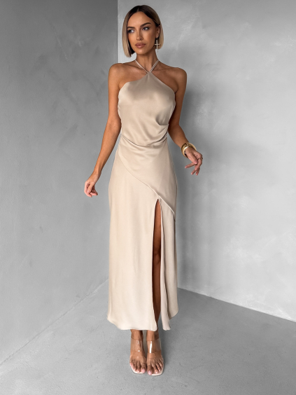 Béžové saténové společenské šaty ELIRON s rozparkem