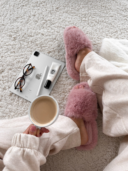 Růžové huňaté pantofle PUFFY