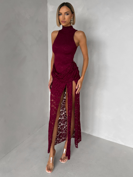 Vínové krajkované šaty PURELY s vlečkou