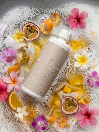Parfémy na praní TROPIQÉE · energická vůně · 400 ml  · 80 PD