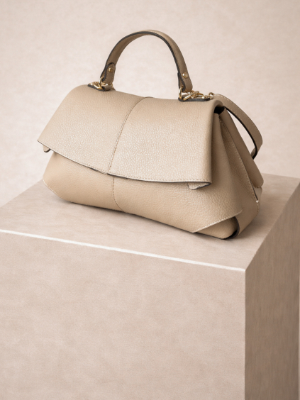 18CBE4FA 13DC 40BC B411 82E09365AD1A