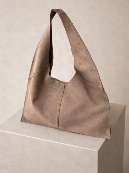 A481CF09 7455 4379 B620 20112D1020E0