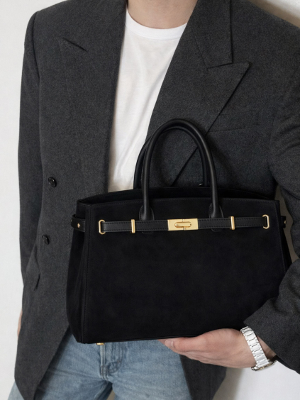 C1C0C7CB 3FF4 42B4 93F2 0D489F4458BE