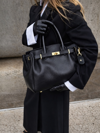 B9845662 9302 4E80 86B0 DC0E8BFA7532