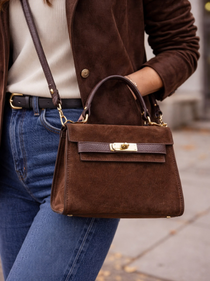 FE87FA2B 09C0 4C19 9202 8AB6ADA6FB68