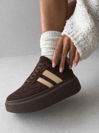 Tmavě hnědé stylové semišové tenisky CAVELLO na platformě