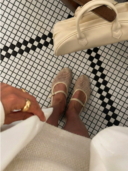 Béžové síťované baleríny SELMIYA s páskem