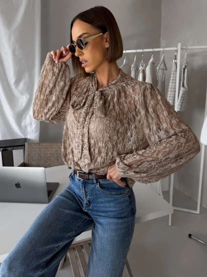 Béžový krajkový top ISMERA