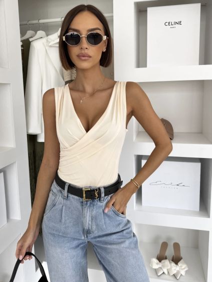 Krémové elegantní body NERTIS s výstřihem