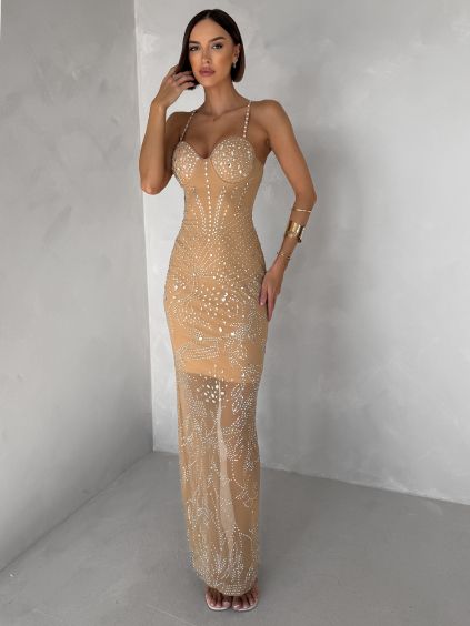 Hnědé třpytivé nude dlouhé šaty ORYNTHIA s kamínky