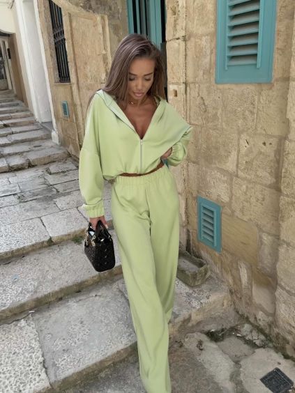 Zelená stylová tepláková luxusní souprava LIMEA