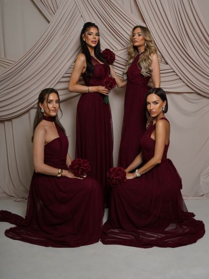 Vínové variabilní společenské tylové plesové šaty OBSIYA pro družičky