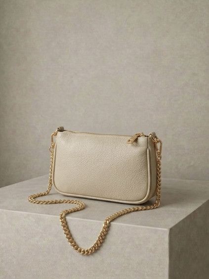 Krémová kožená malá crossbody kabelka CAVELLE