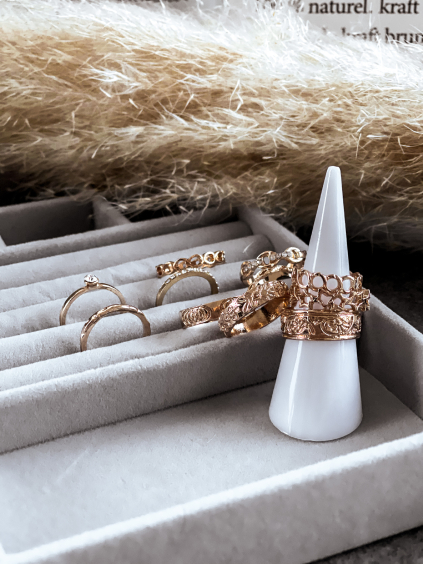 Zlatá sada prstýnků CROWNS