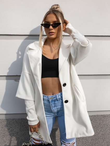 Krémový krátký kabát VERA s podšitými rukávy