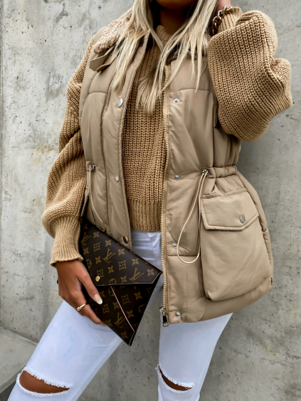 Hnědá vesta RONAN s přezkami