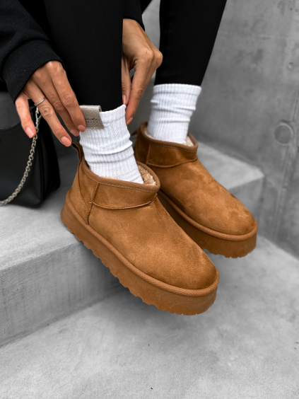 Hnědé boty HUCULET s vysokou podrážkou