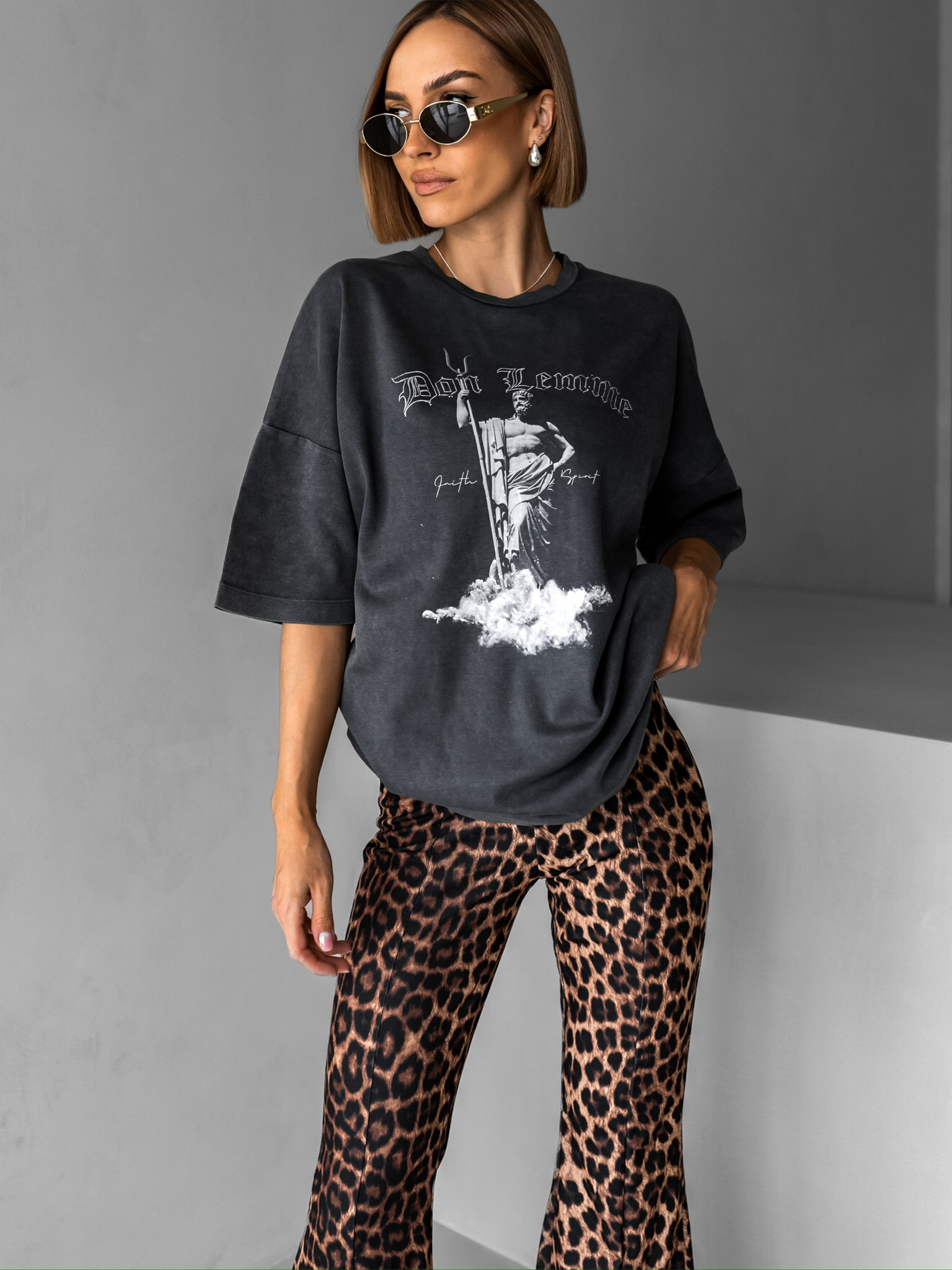 Levně Don Lemme Oversized Triko Statue - washed