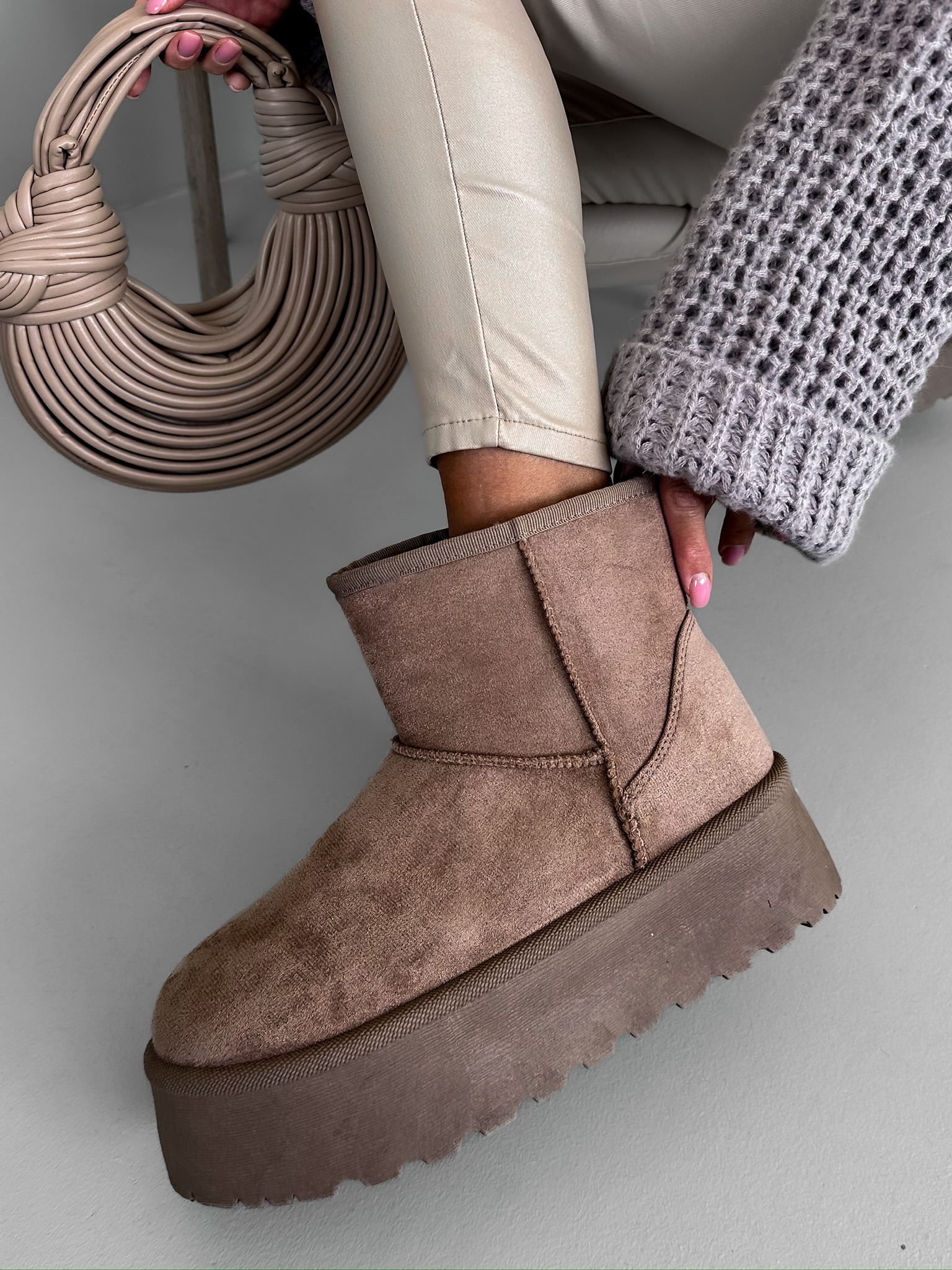 Hnědé válenky STERIE s platformou 