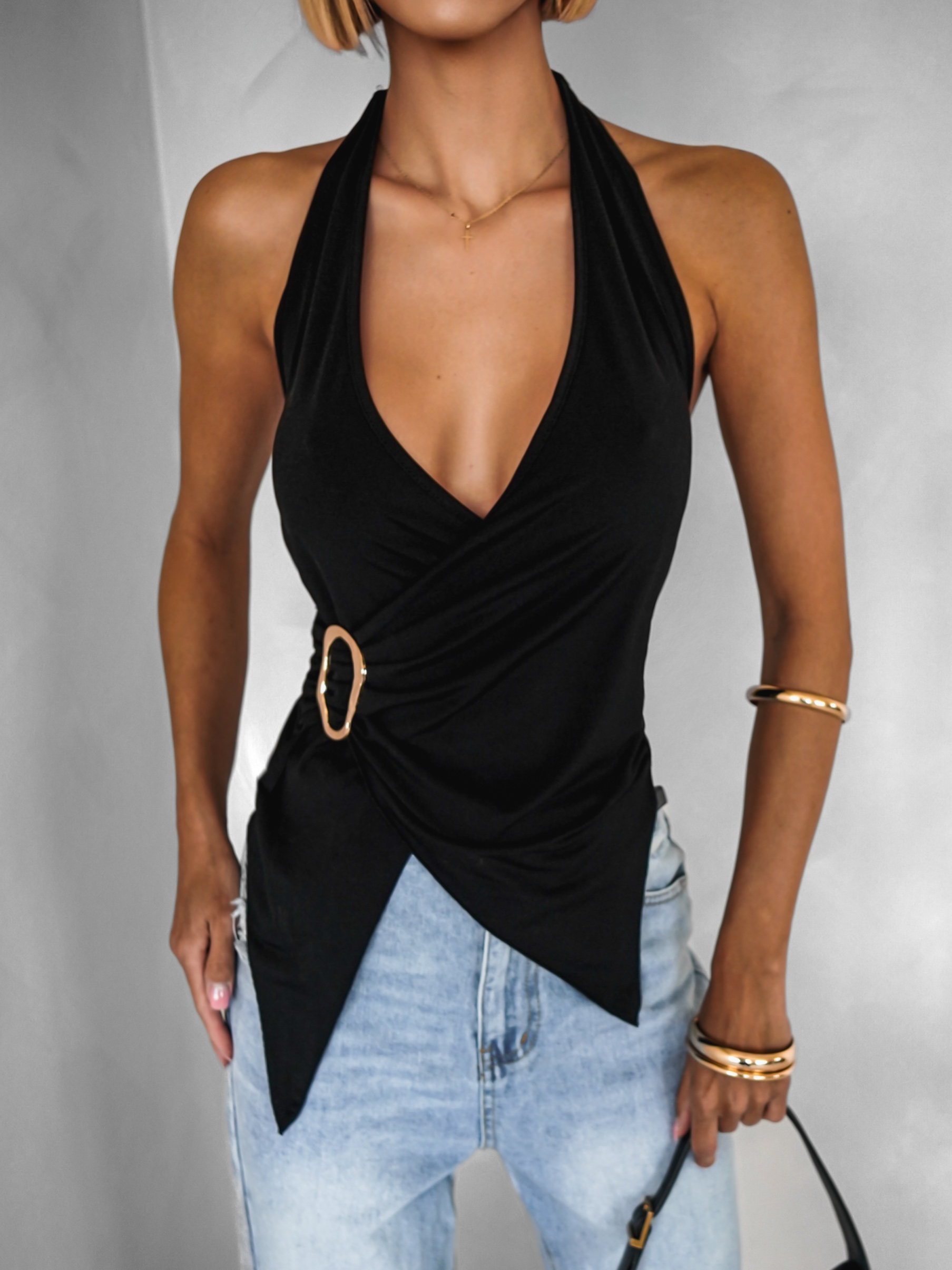 Černý sexy top GELBER s výstřihem 