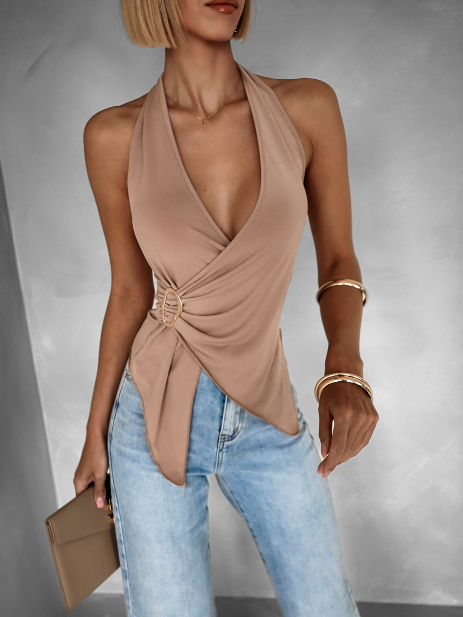 Hnědý sexy top GELBER s výstřihem 