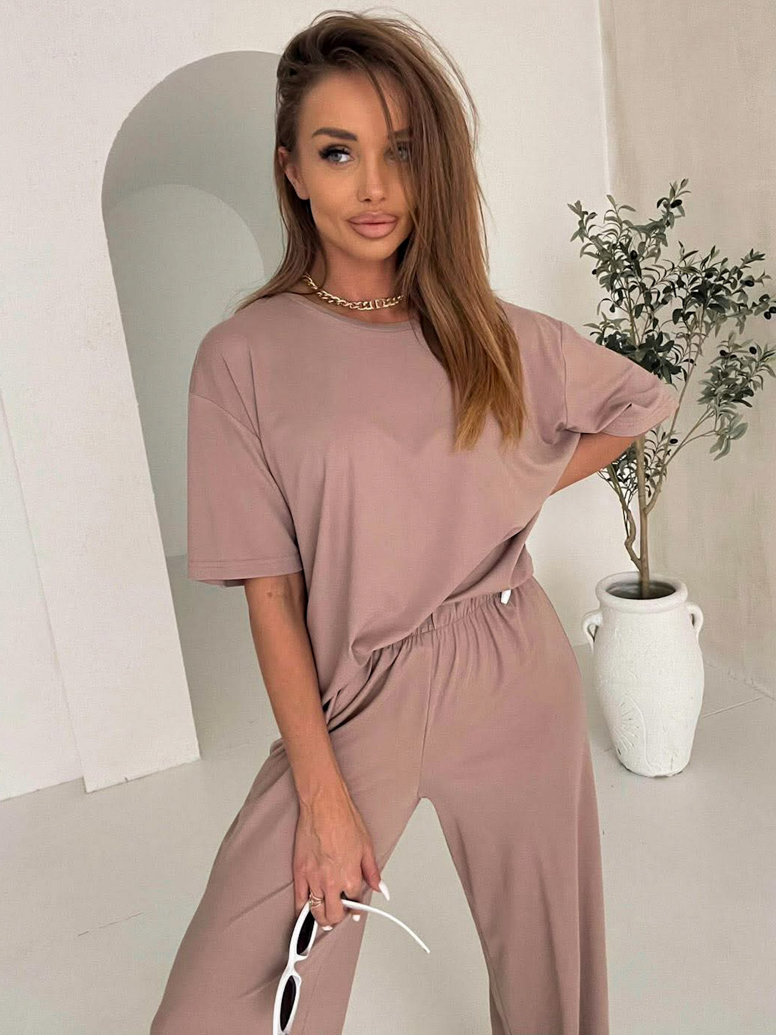 Hnědý kalhotový komplet KAVIEL 