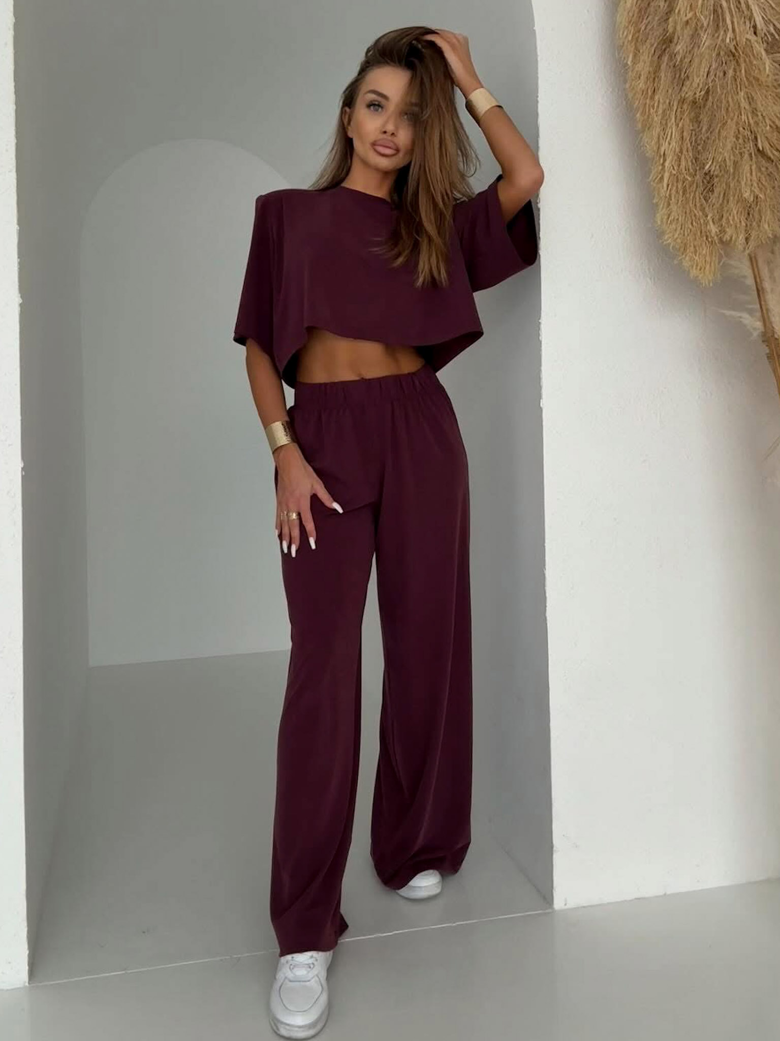 Levně Vínový kalhotový stylový komplet BELLEZA s vycpávkami