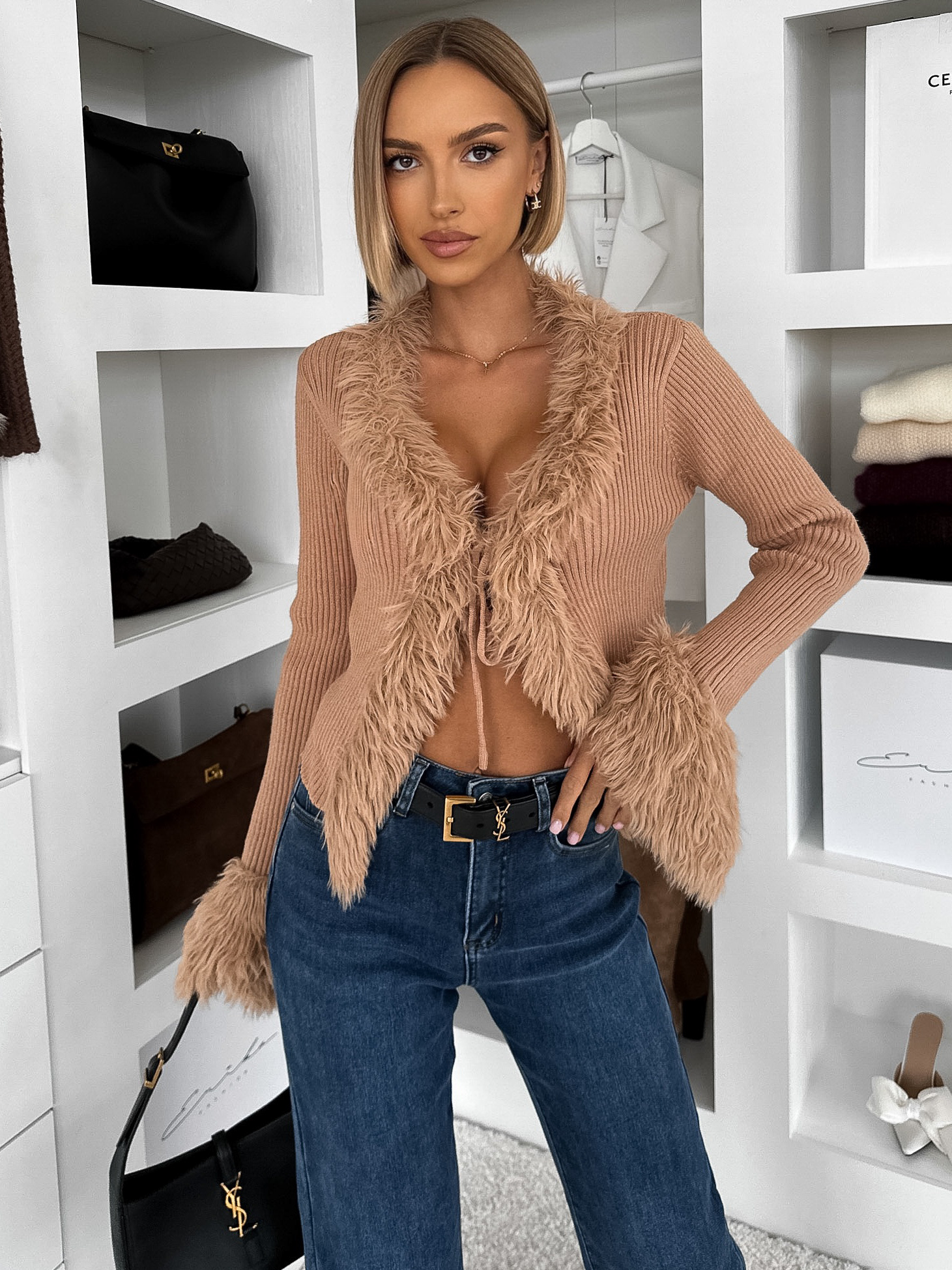 Hnědý elegantní svetřík MALVERO 