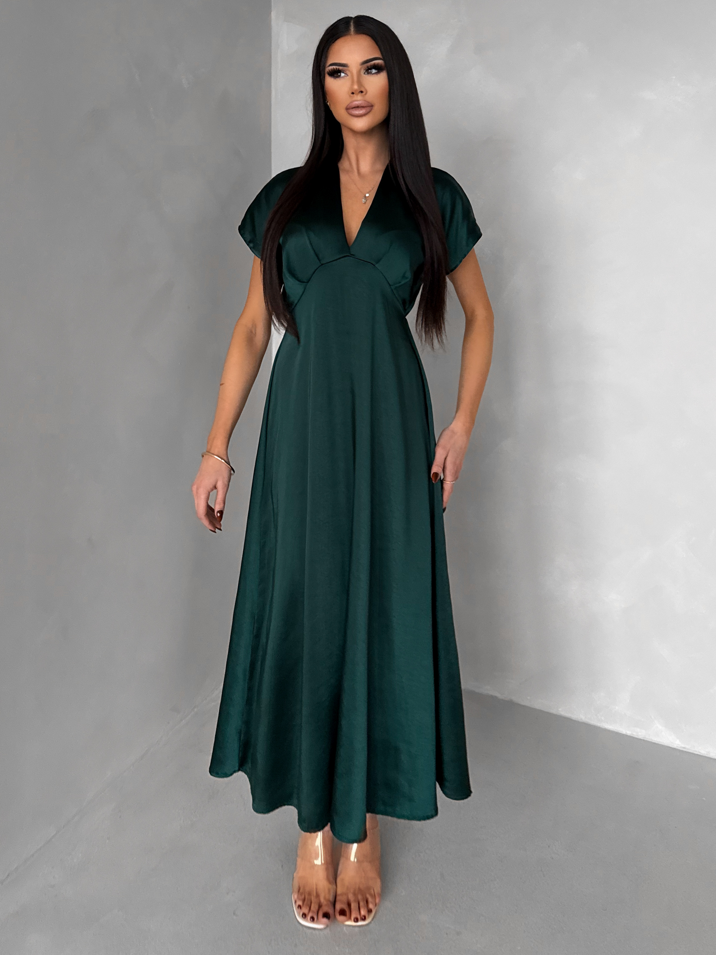 Levně Smaragdové elegantní jednoduché midi šaty OMNIS