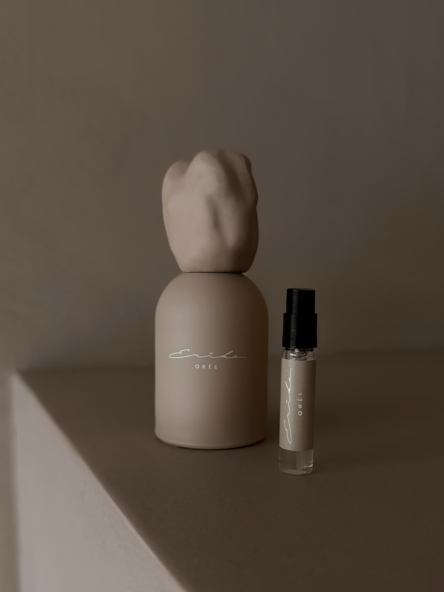 Levně Vzorek Eau de Parfum ORÉE · květinová jemnost & hedvábné dřevo · 2,5 ml Varianta: Vzorek 2,5 ml