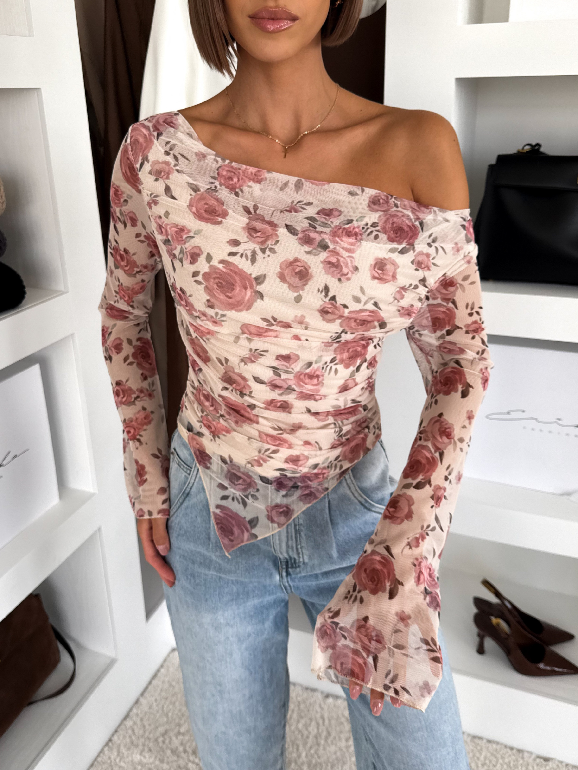Levně Květinový elegantní top ONDRALIS