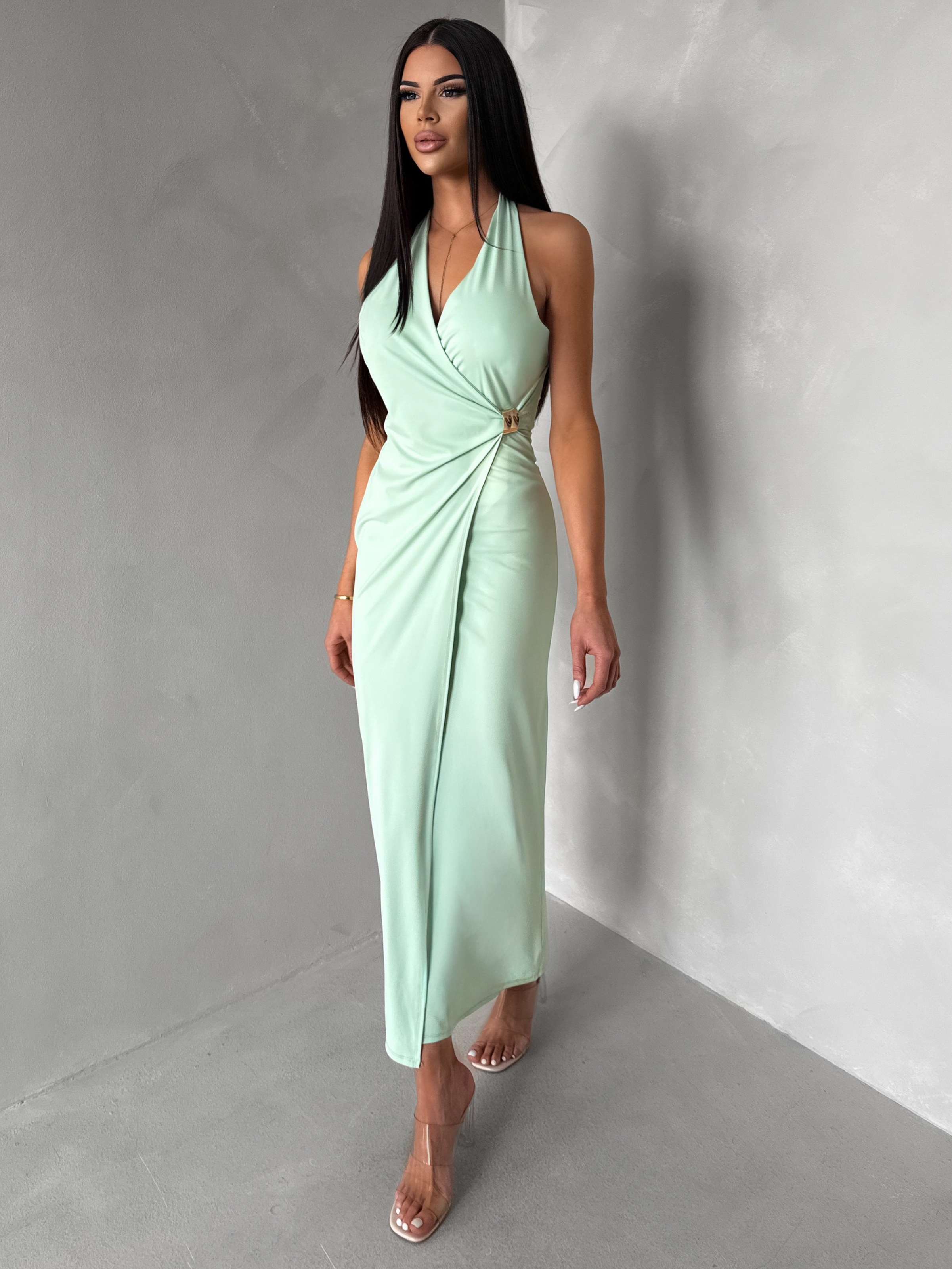 Levně Světle zelené dlouhé elegantní šaty KALIXA