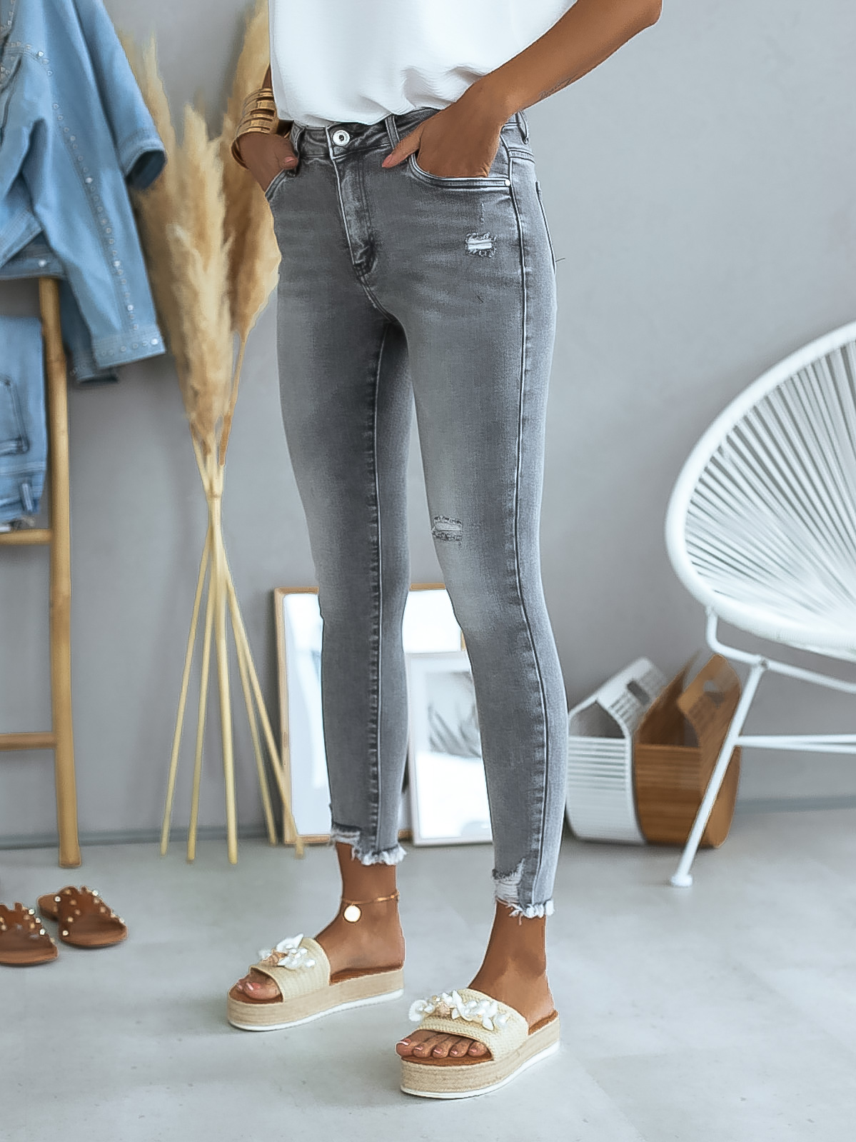 Džíny James/light grey Velikost: 29