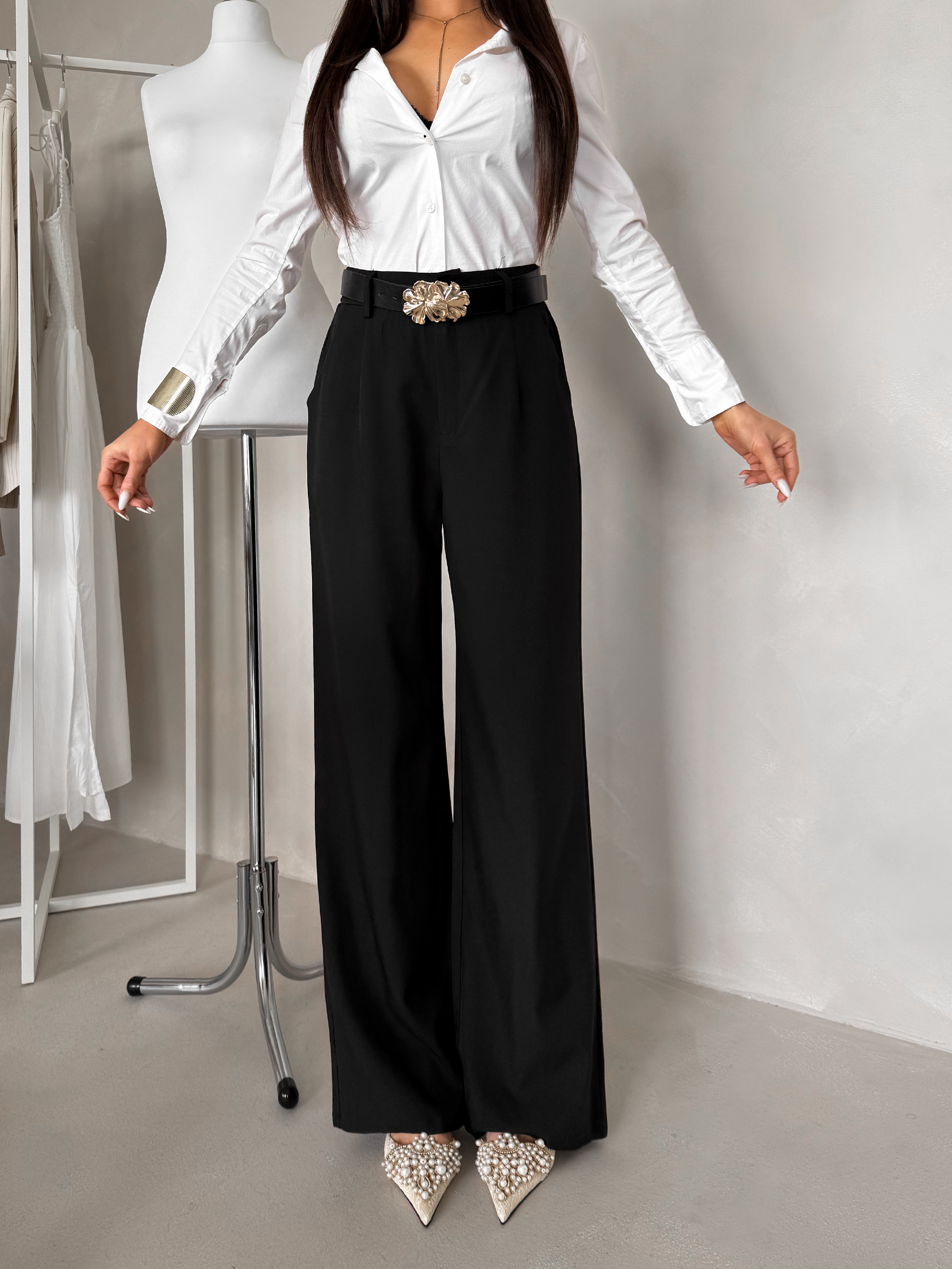 Levně Černé elegantní široké dlouhé kalhoty YOUNG s páskem 