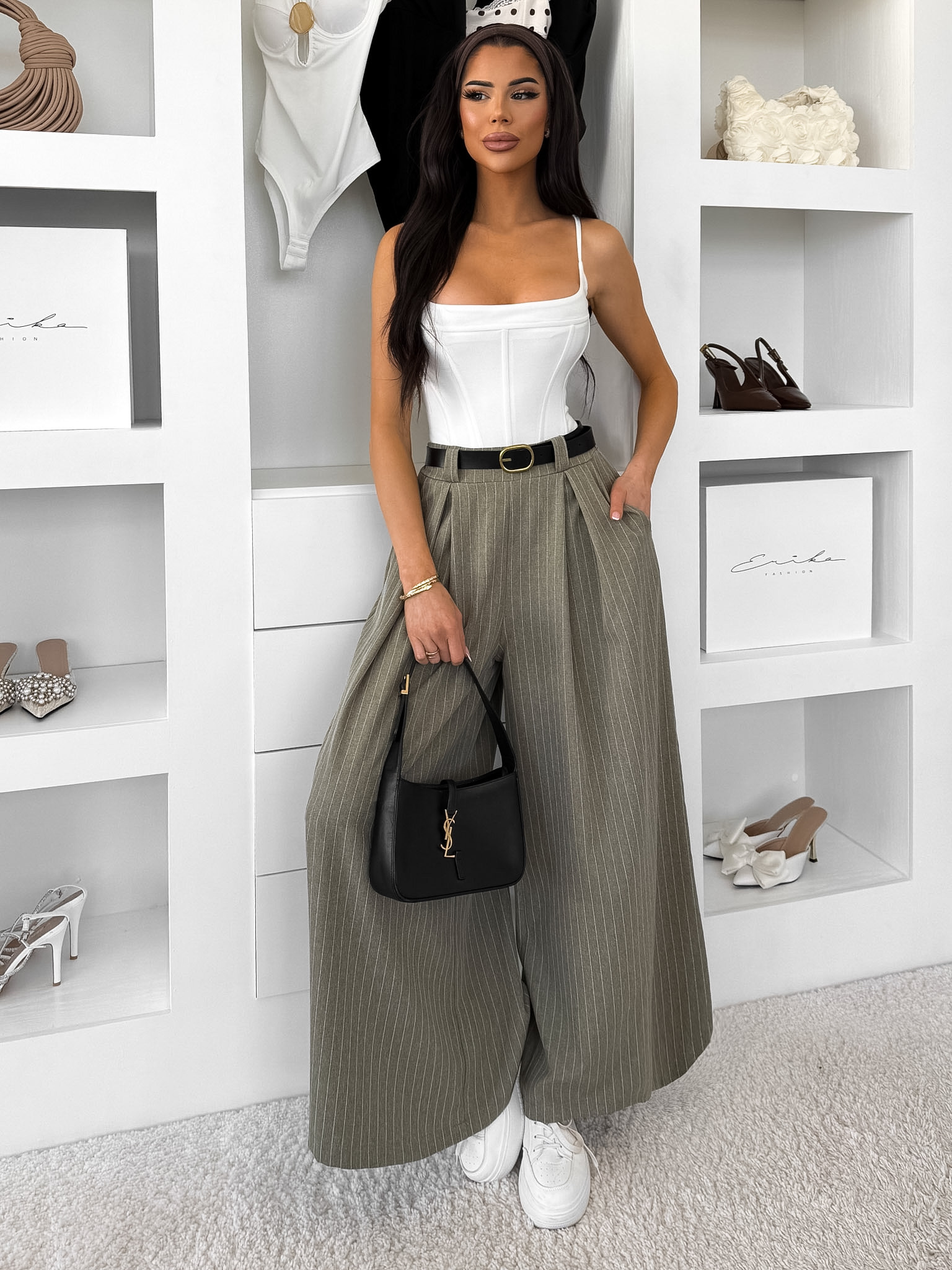 Levně Zelené elegantní široké dlouhé kalhoty KALZURI s páskem 