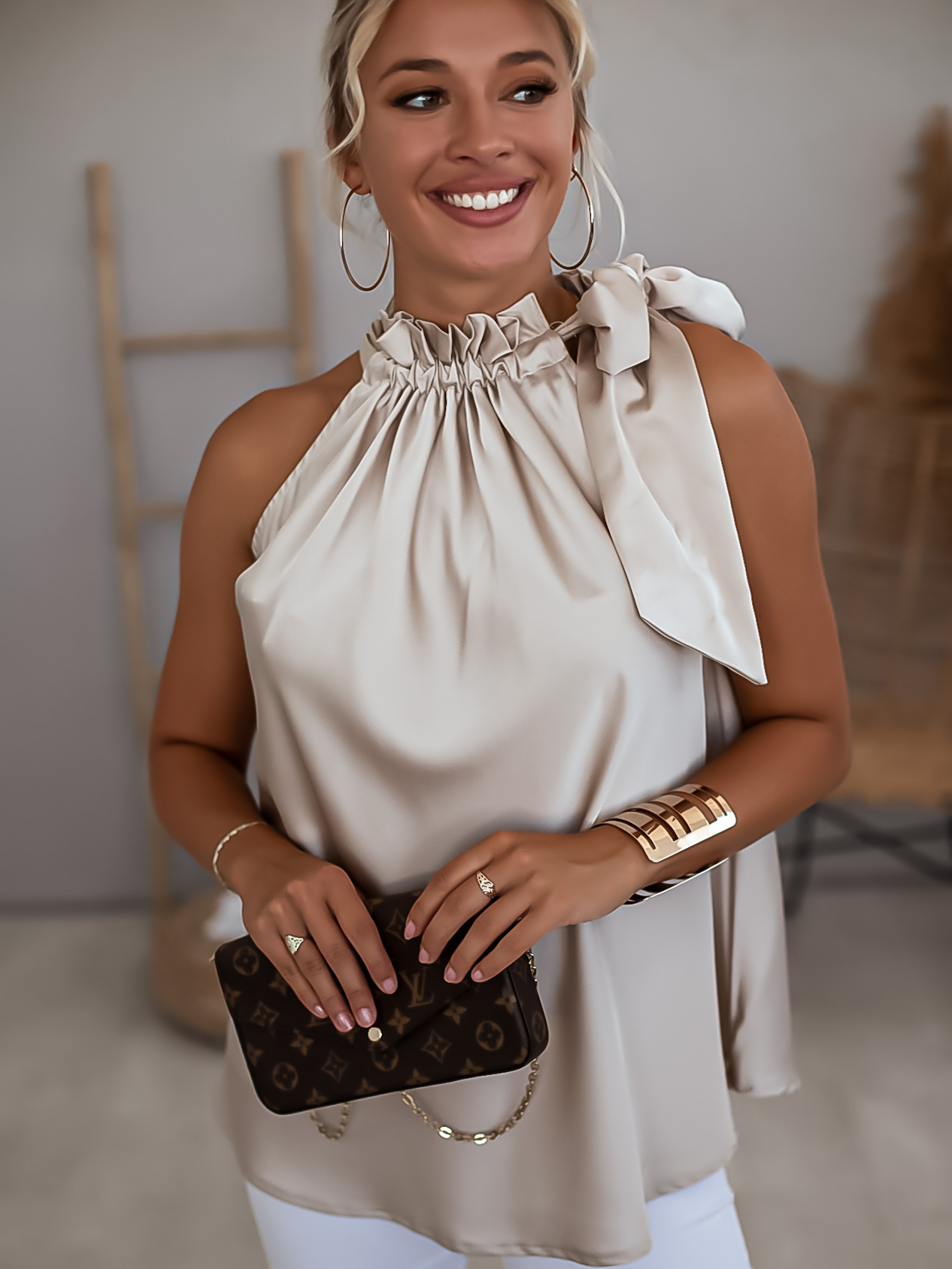 Top Faye Barva: Béžová