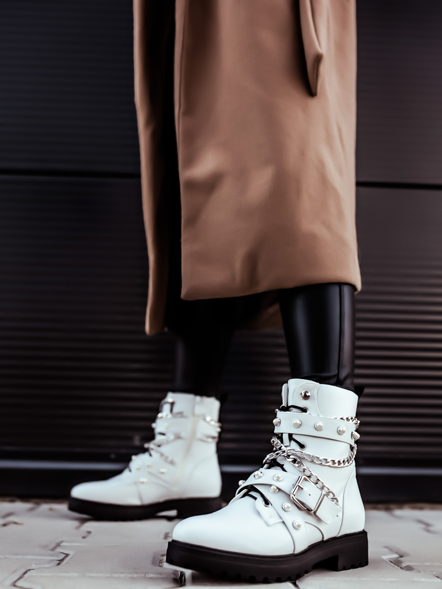 Boty Edwin/white Velikost: 37
