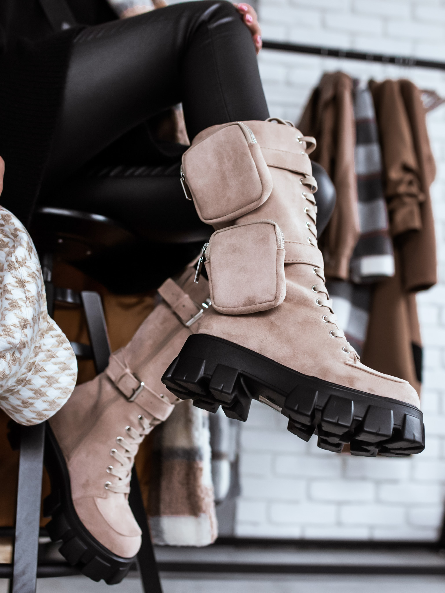 Boty Saxton/beige Velikost: 38